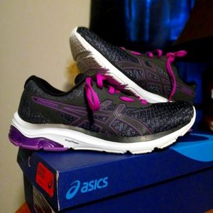 NWT Asics Pulse-12 Knit